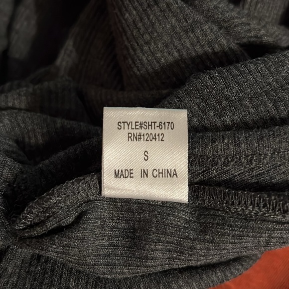 Long shirt with big slits - Picture 6 of 6